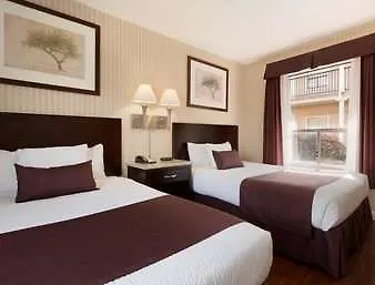 Days Inn By Wyndham Vancouver Metro 2*,