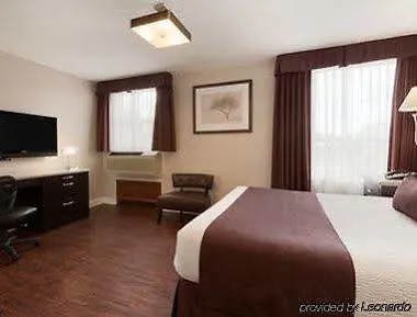 Hotel Days Inn By Wyndham Vancouver Metro