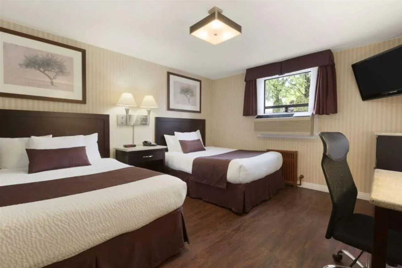 Days Inn By Wyndham Vancouver Metro